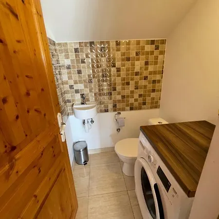 Ostanak kod kuće Jokovic