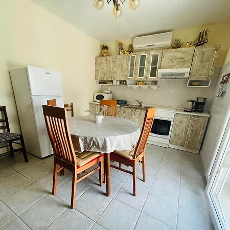 Jokovic Ostanak kod kuće